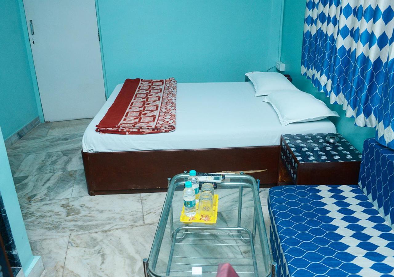 Srk Hotel Mumbai Ngoại thất bức ảnh