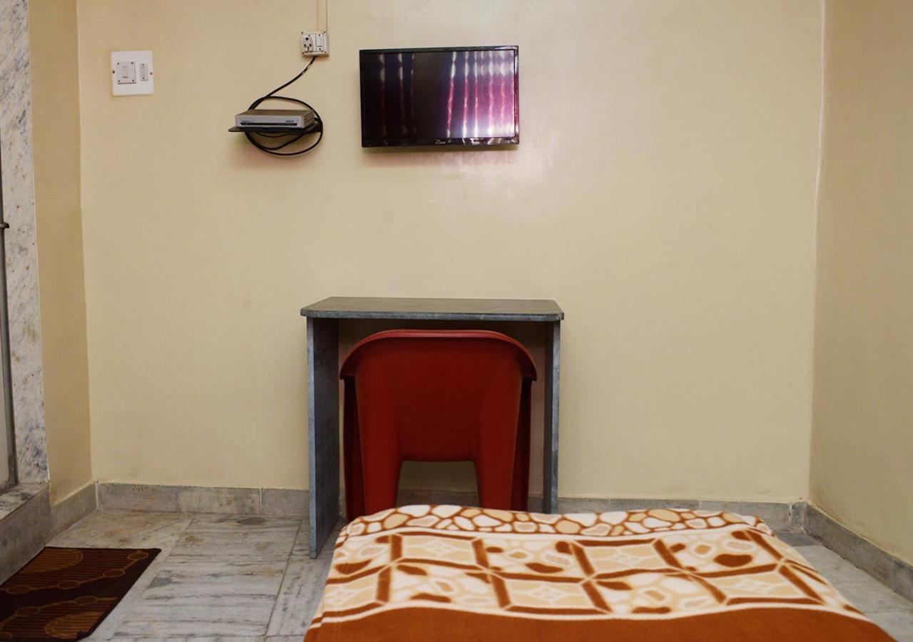 Srk Hotel Mumbai Ngoại thất bức ảnh