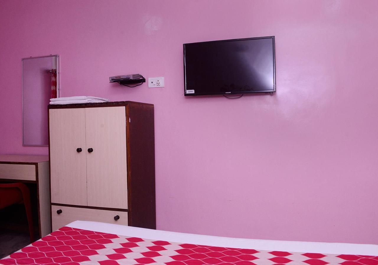 Srk Hotel Mumbai Ngoại thất bức ảnh